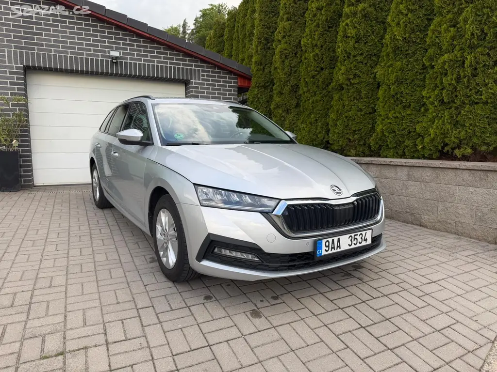 Škoda Octavia, 2,0TDi,ambient+,CZ,M6,1maj,DPH
